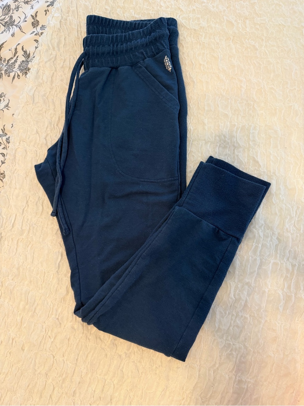 Free People Indigo Elastic Waist Joggers sz medium